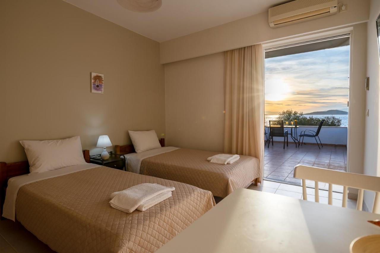 Ο Μόλος Apartment Marmari  ภายนอก รูปภาพ